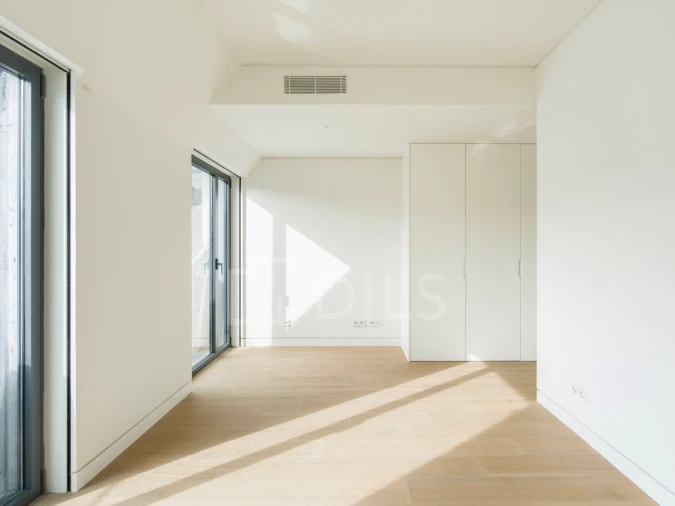 Apartamento T3 para Venda em Santo António Foto 30