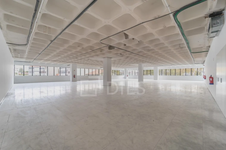 Escritório para Arrendamento em São Mamede de Infesta e Senhora da Hora Foto 3