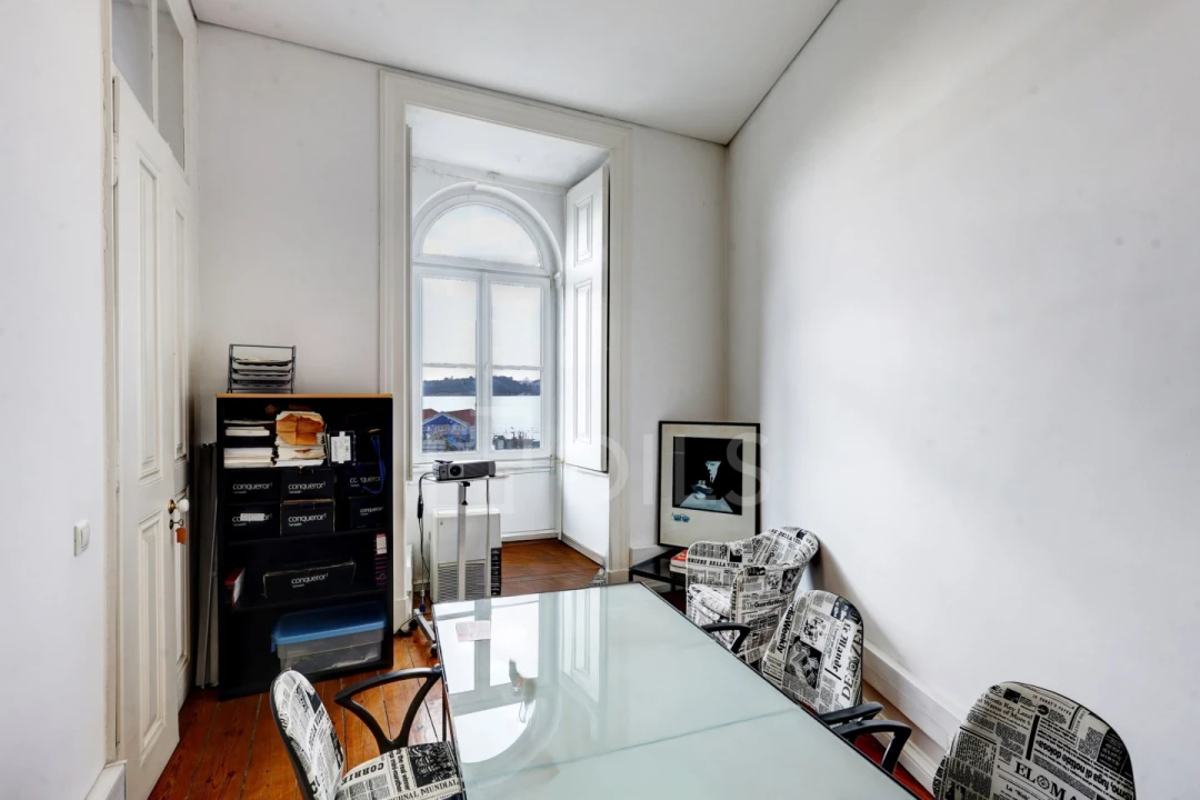 Escritório para Arrendamento em Misericórdia Foto 10