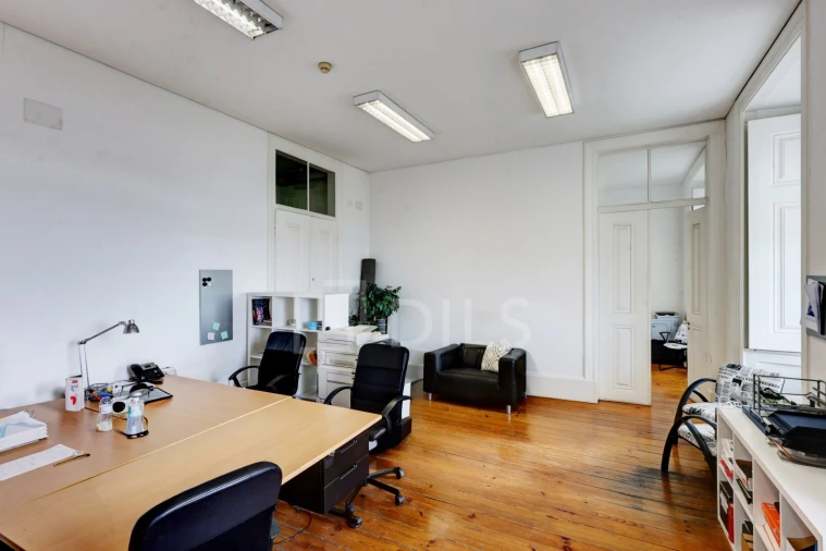 Escritório para Arrendamento em Misericórdia Foto 7