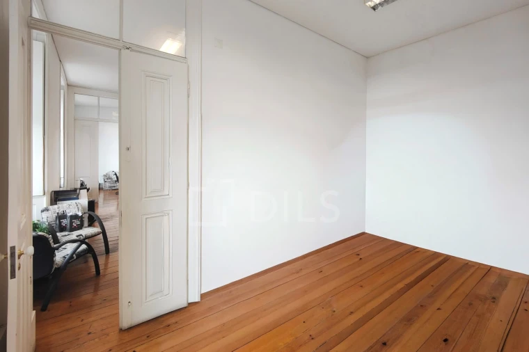 Escritório para Arrendamento em Misericórdia Foto 14