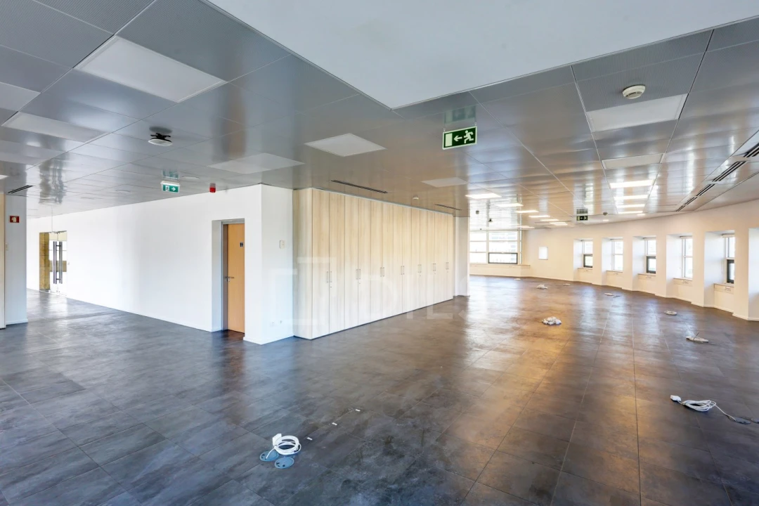 Escritório para Arrendamento em Algés, Linda-A-Velha e Cruz Quebrada-Dafundo Foto 9