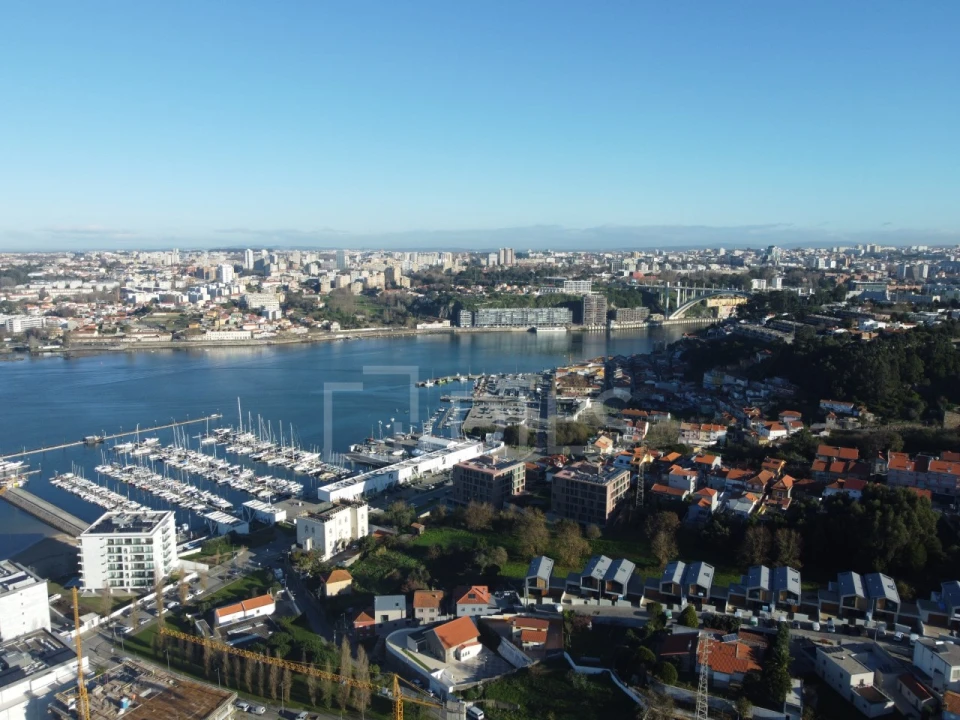 Apartamento T1 para Venda em Santa Marinha e São Pedro da Afurada Foto 17