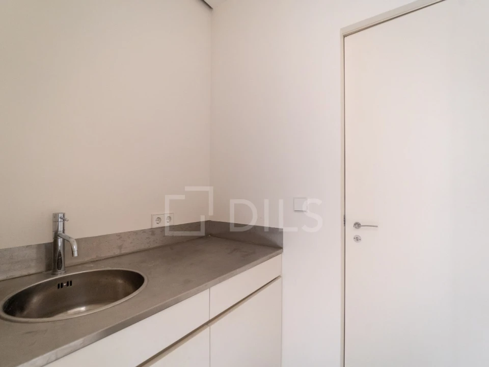 Escritório para Arrendamento em Lordelo do Ouro e Massarelos Foto 13