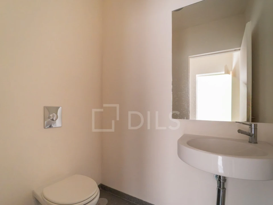 Escritório para Arrendamento em Lordelo do Ouro e Massarelos Foto 14