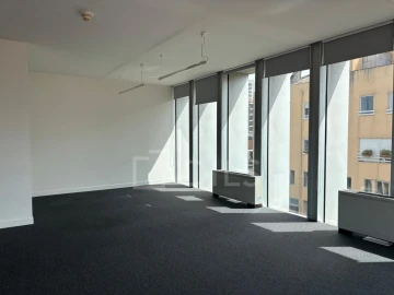 Escritório para Arrendamento em Lordelo do Ouro e Massarelos