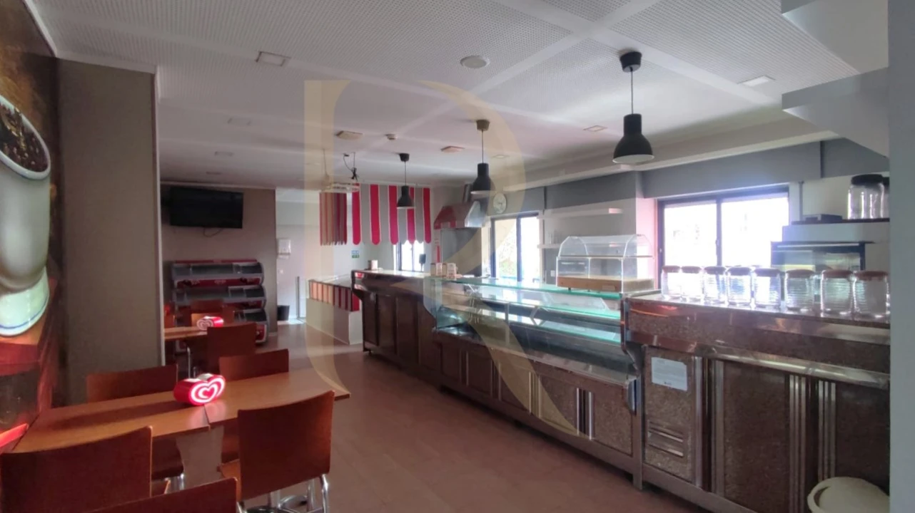 Loja para Venda em Corroios Foto 2