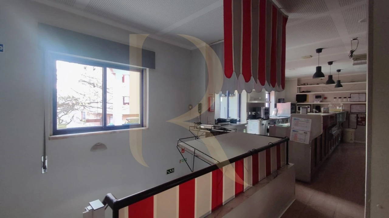 Loja para Venda em Corroios Foto 8