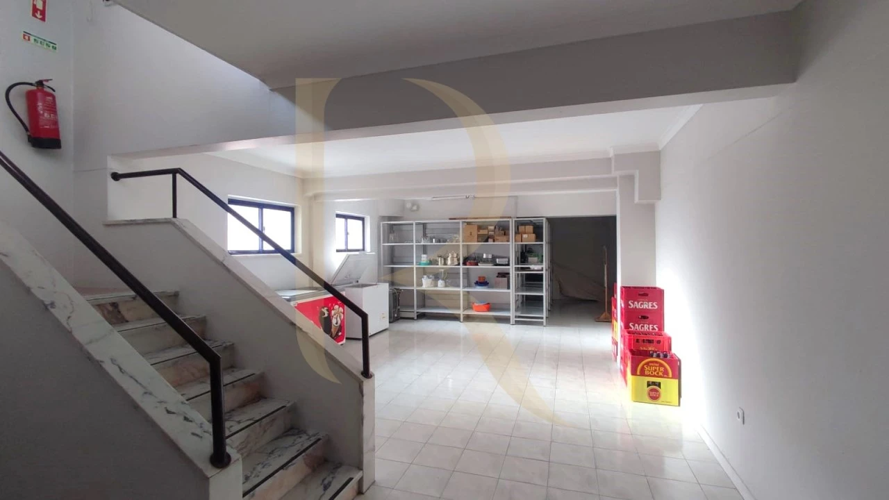 Loja para Venda em Corroios Foto 14