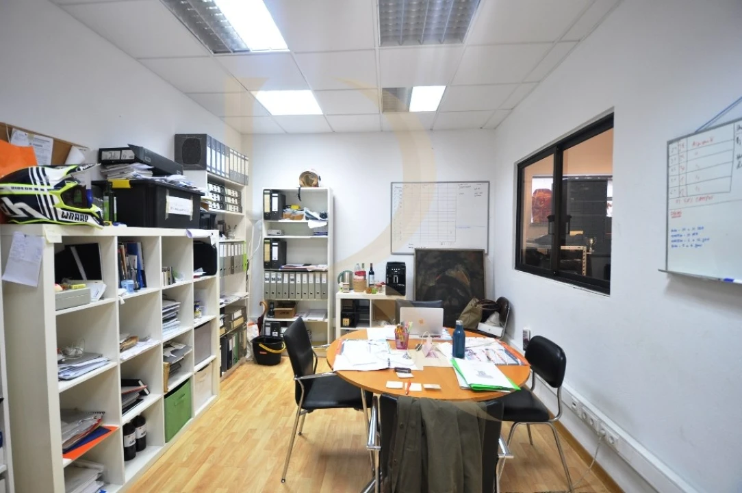 Armazém para Venda em Seixal, Arrentela e Aldeia de Paio Pires Foto 12