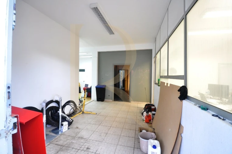 Armazém para Venda em Seixal, Arrentela e Aldeia de Paio Pires Foto 7