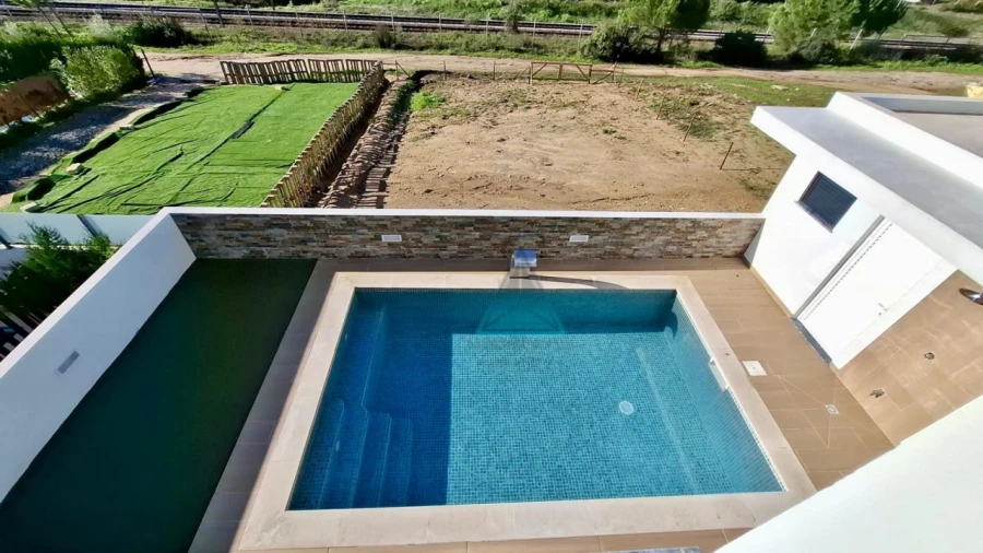 Moradia T4 para Venda em Laranjeiro e Feijó Foto 4