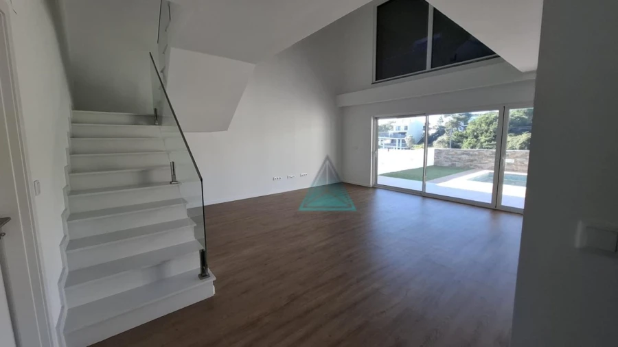 Moradia T4 para Venda em Laranjeiro e Feijó Foto 20