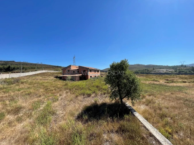 Terreno para Venda em Sobreira Foto 3