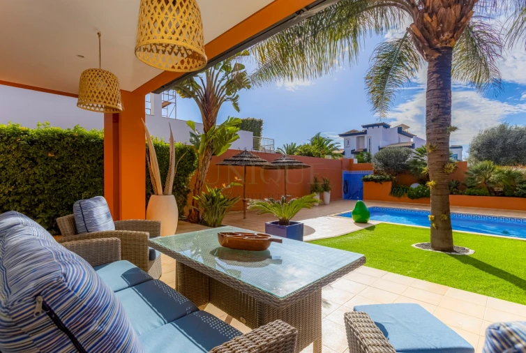 Moradia T3 para Venda em Lagos (São Sebastião e Santa Maria) Foto 2