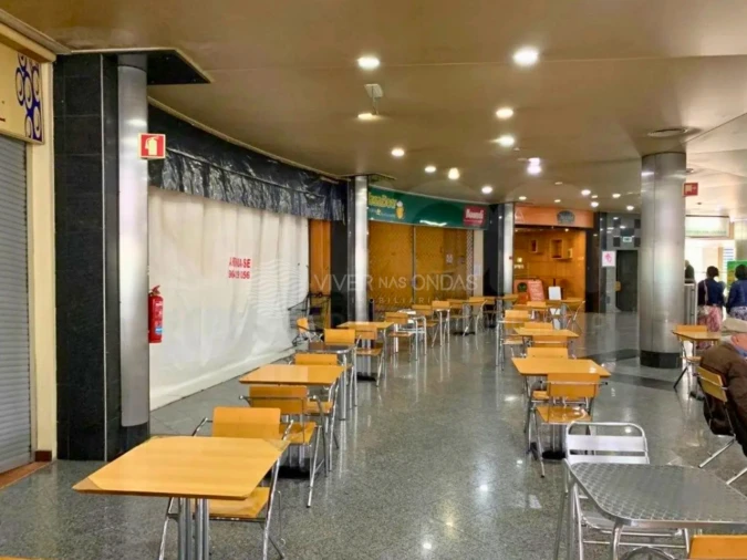 Loja para Venda em Cidade da Maia Foto 2
