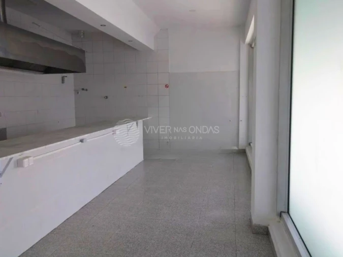 Loja para Venda em Cidade da Maia Foto 11