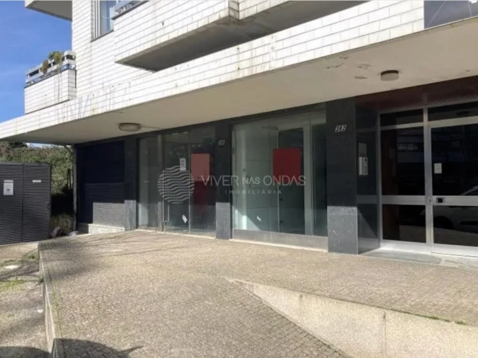 Loja para Venda em Cidade da Maia Foto 3