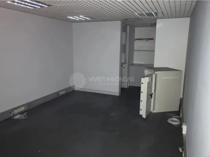 Loja para Venda em Cidade da Maia Foto 7