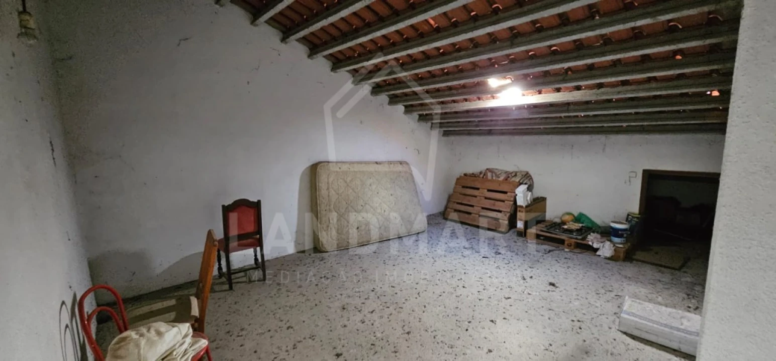 Apartamento T3 para Venda em Turquel Foto 16