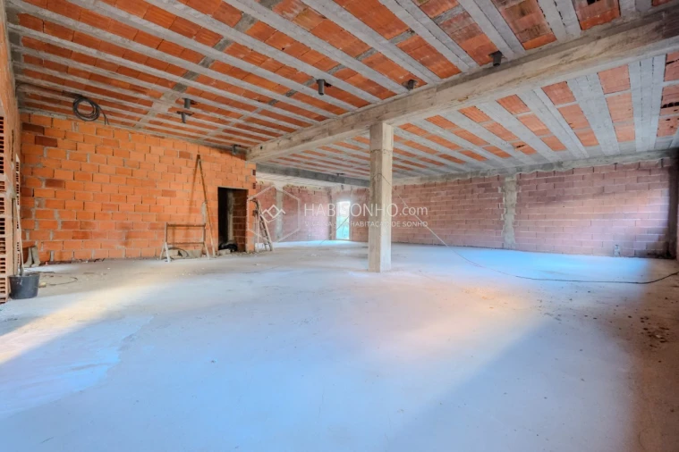 Moradia T4 para Venda em Fânzeres e São Pedro da Cova Foto 10