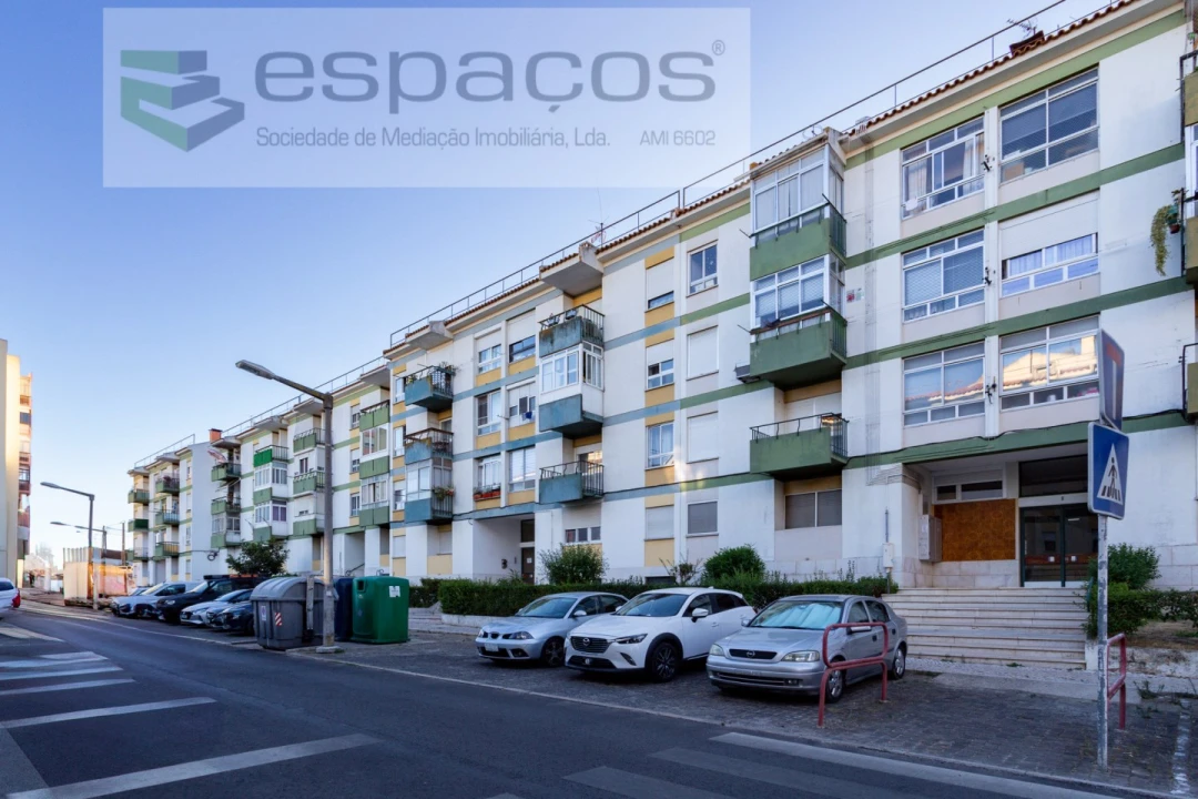 Apartamento T2 para Venda em Santa Iria de Azoia, São João da Talha e Bobadela Foto 3