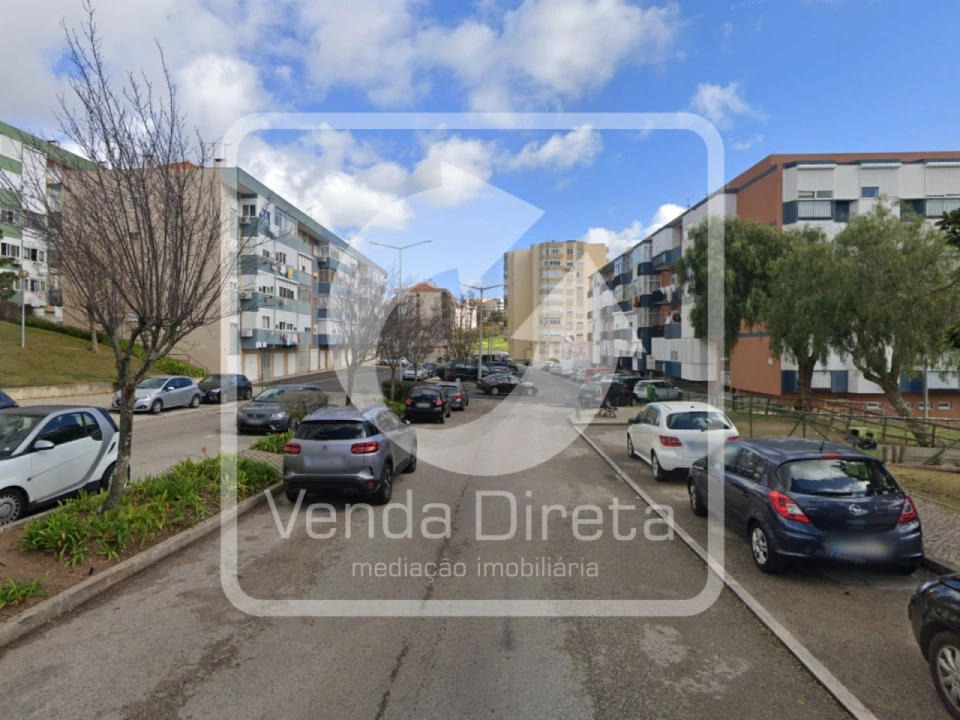 Apartamento T3 para Venda em Ramada e Caneças Foto 19