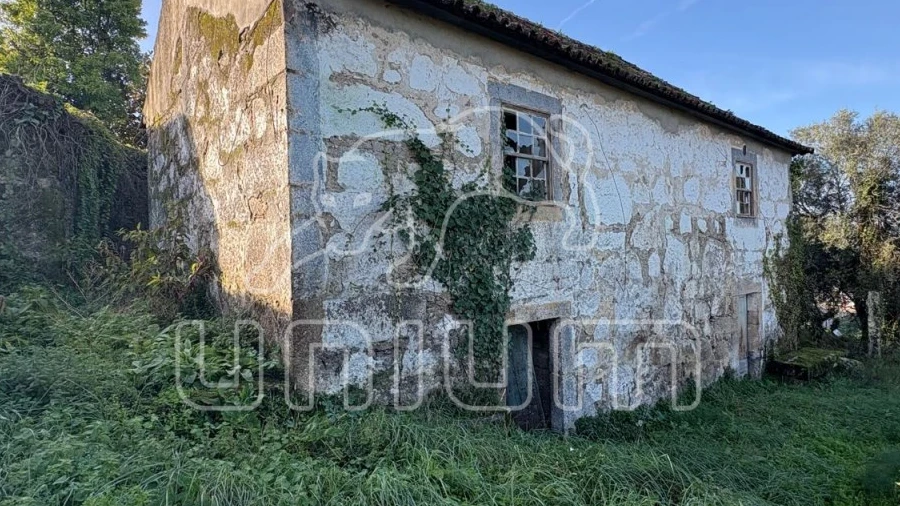 Moradia T2 para Venda em Geraz do Lima (Santa Maria, Santa Leocádia, Moreira), Deão