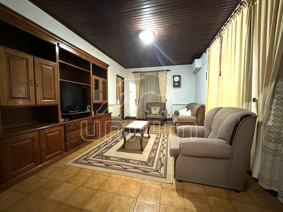 Moradia T4 para Venda em Vila de Punhe Foto 8