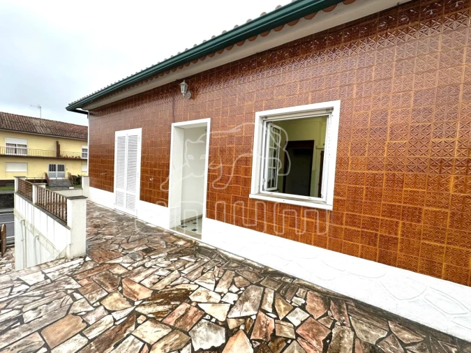 Moradia T4 para Venda em Vila de Punhe Foto 5