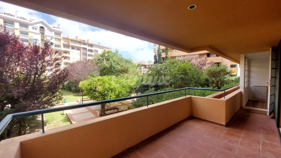 Apartamento T2 para Arrendamento em Cascais e Estoril