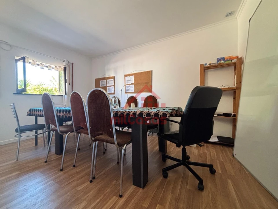 Moradia T4 para Arrendamento em Ericeira Foto 8