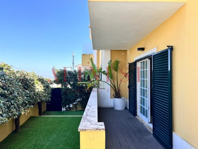 Apartamento T2 para Arrendamento em Santa Maria e São Miguel, São Martinho, São Pedro Penaferrim Foto 29