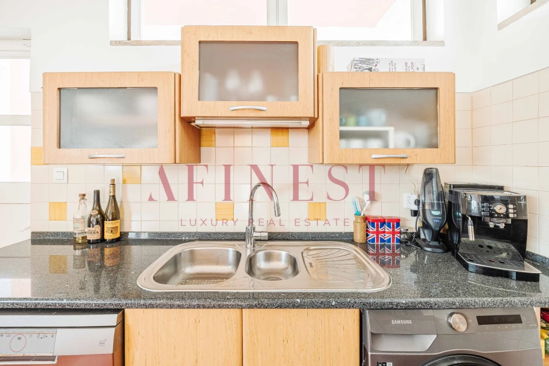 Moradia T4 para Venda em Porto Salvo Foto 7