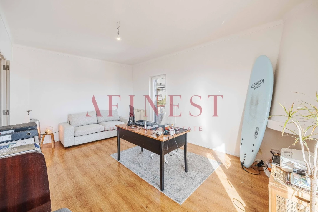 Moradia T4 para Venda em Porto Salvo Foto 57