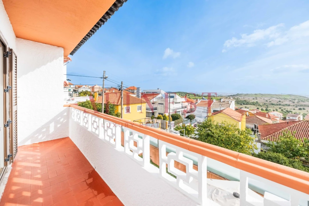 Moradia T4 para Venda em Porto Salvo Foto 60