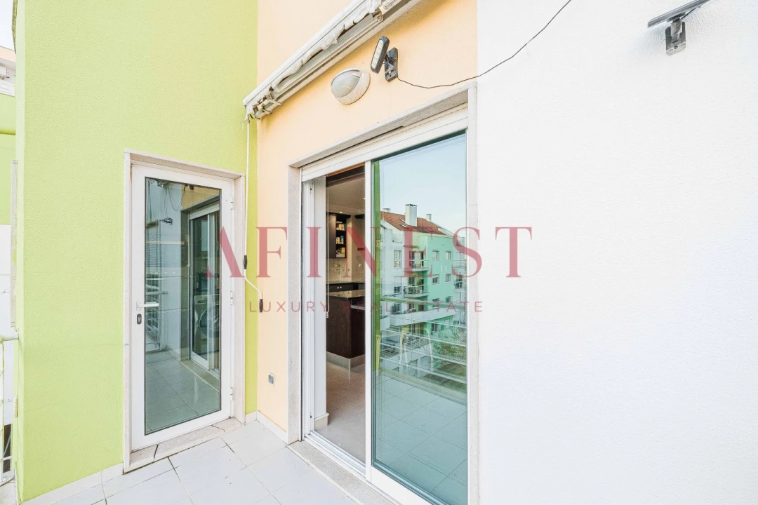 Apartamento T4 para Venda em Alcochete Foto 8