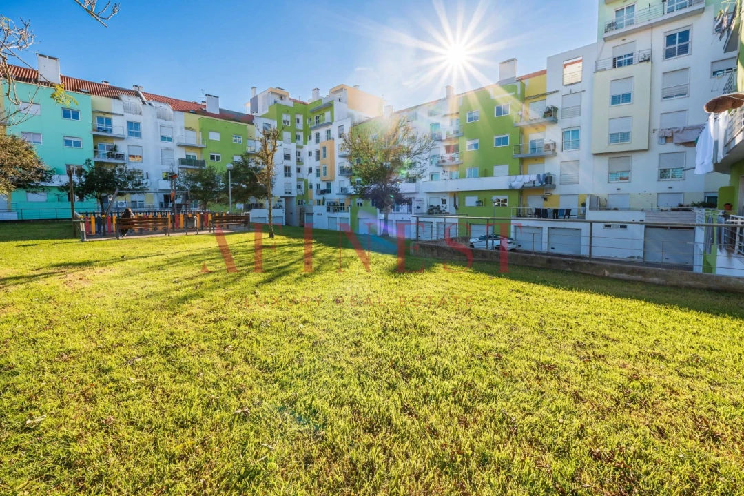 Apartamento T4 para Venda em Alcochete Foto 69