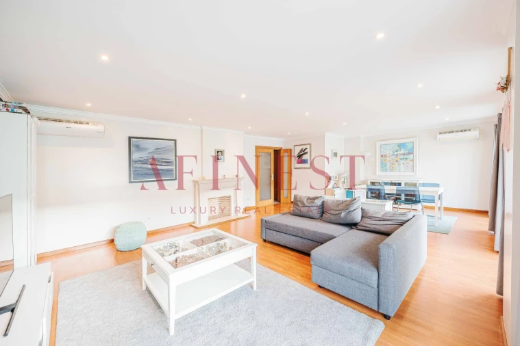 Apartamento T4 para Venda em Alcochete Foto 15