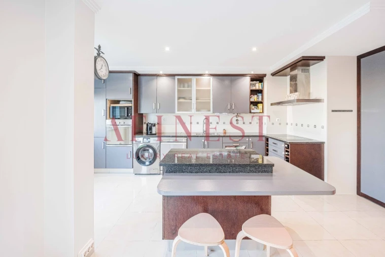 Apartamento T4 para Venda em Alcochete Foto 5