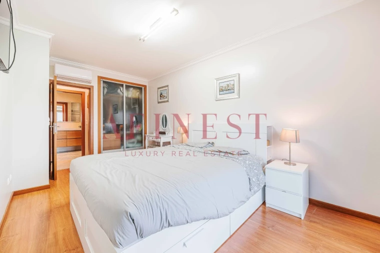 Apartamento T4 para Venda em Alcochete Foto 57