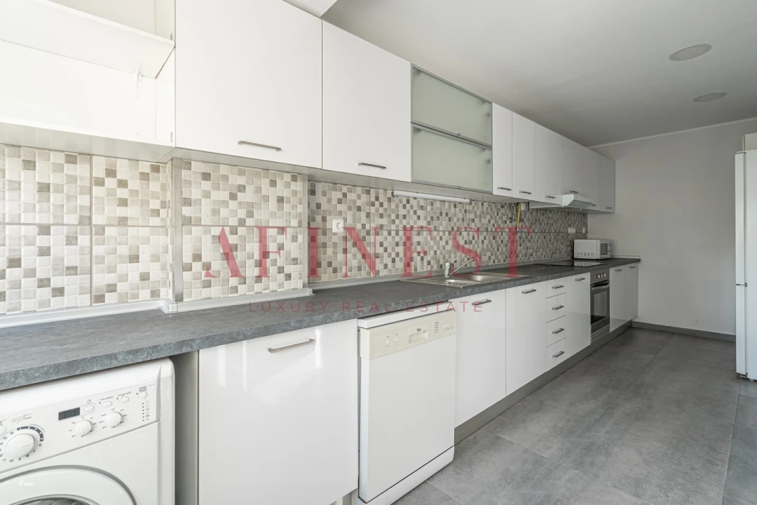 Apartamento T2 para Arrendamento em Carcavelos e Parede Foto 4