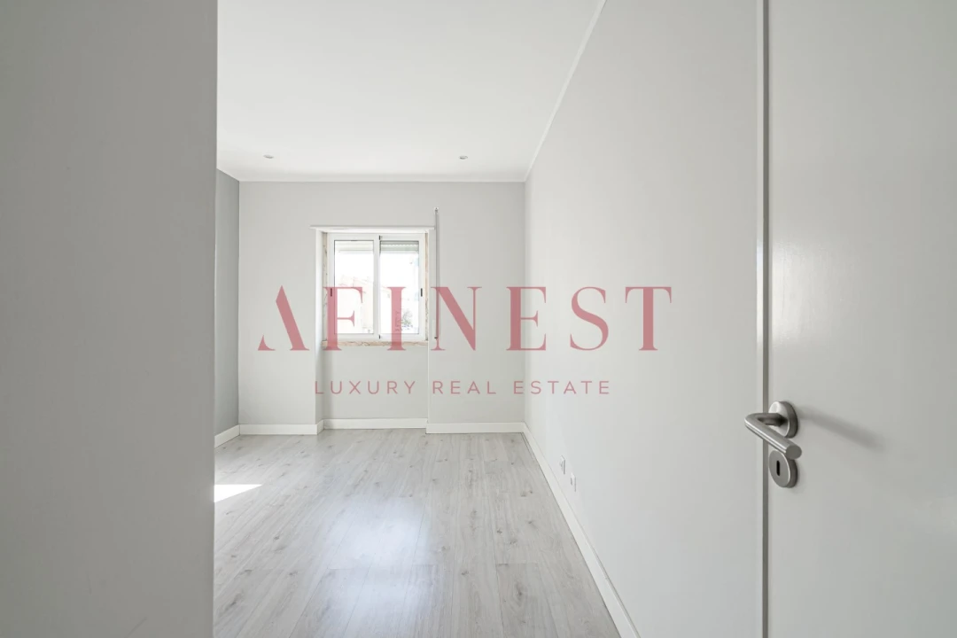 Apartamento T2 para Arrendamento em Carcavelos e Parede Foto 10