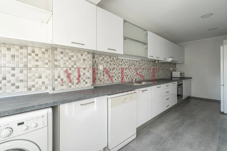 Apartamento T2 para Arrendamento em Carcavelos e Parede Foto 4