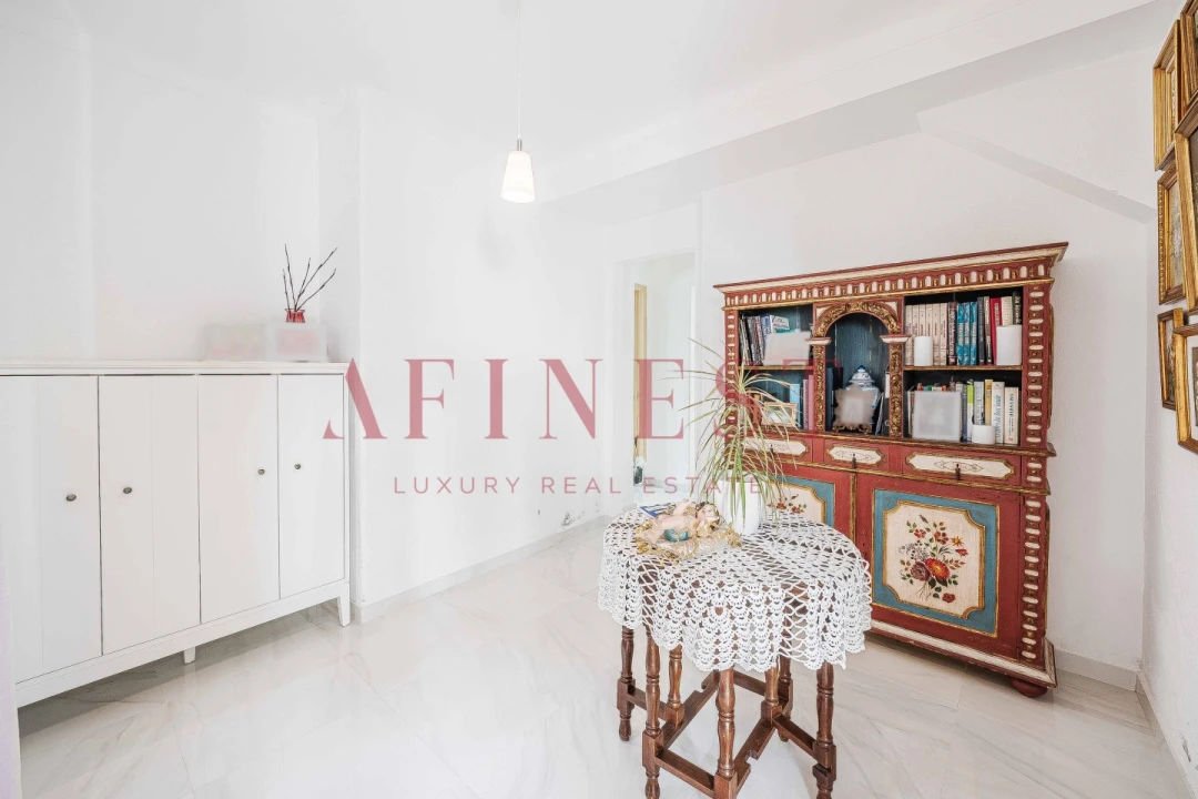 Moradia T5 para Venda em Carcavelos e Parede Foto 35