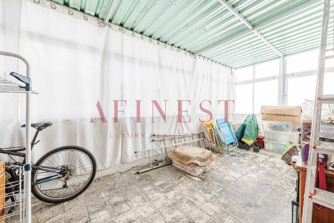 Moradia T5 para Venda em Carcavelos e Parede Foto 52