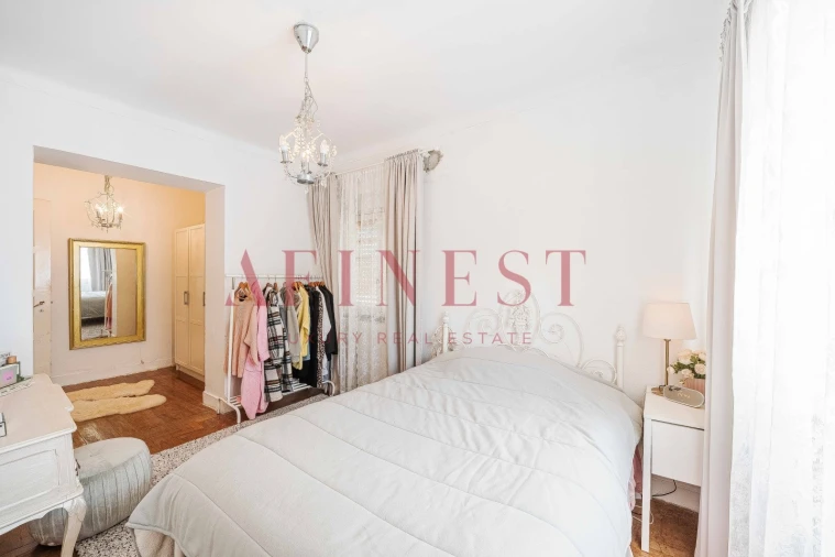 Moradia T5 para Venda em Carcavelos e Parede Foto 63