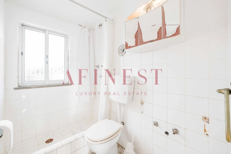 Moradia T5 para Venda em Carcavelos e Parede Foto 79