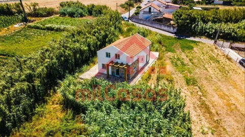 Moradia T2 para Venda em Silveira
