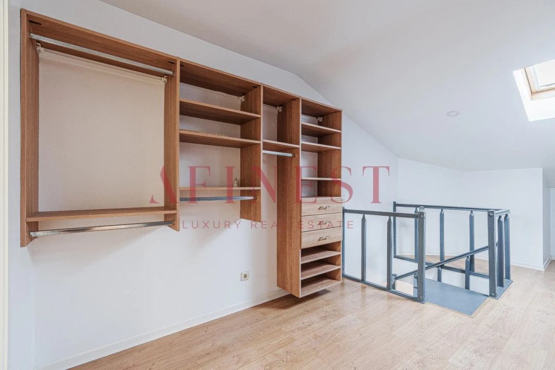 Apartamento T3 para Arrendamento em Santa Maria e São Miguel, São Martinho, São Pedro Penaferrim Foto 30